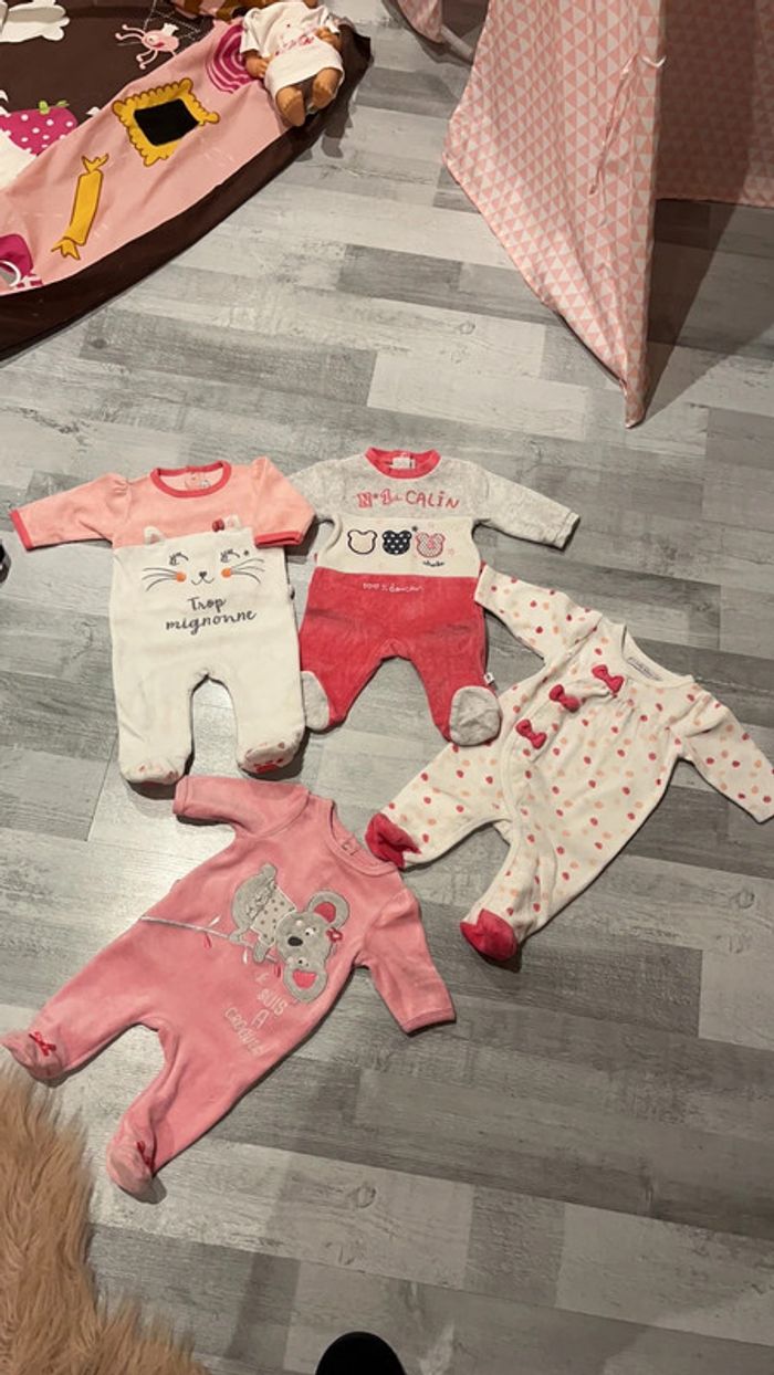 Lot pyjamas - photo numéro 6