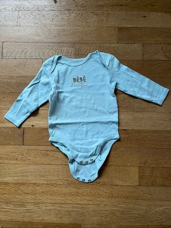 Bodies bleu clair 9 mois