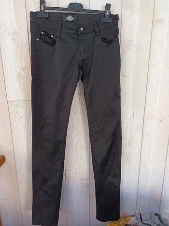 Pantalon noir taille basse