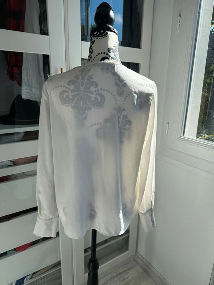 Blouse blanche - photo numéro 2