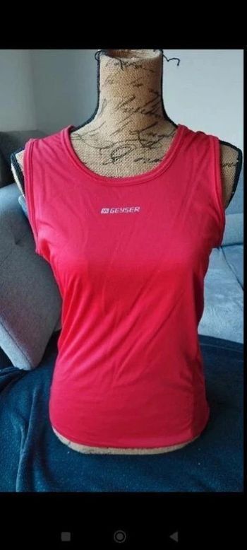 Débardeur sport homme rouge taille M, parfait pour vos séances de sport