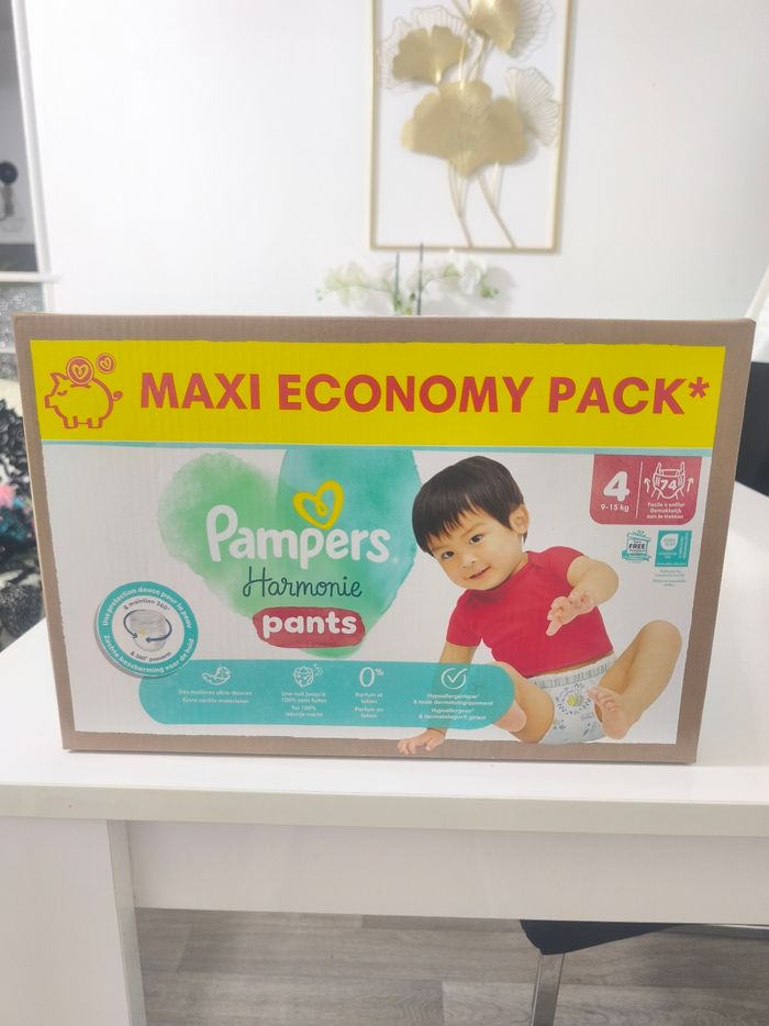 Paquets de couches Pampers harmonie