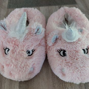 Chaussons fourrés rose T34-35