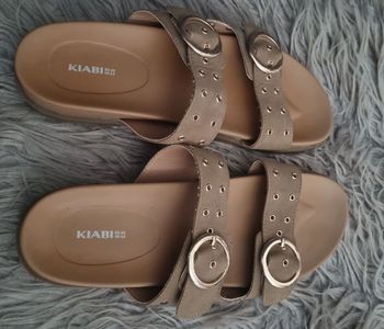 Sandales beige pointure 40