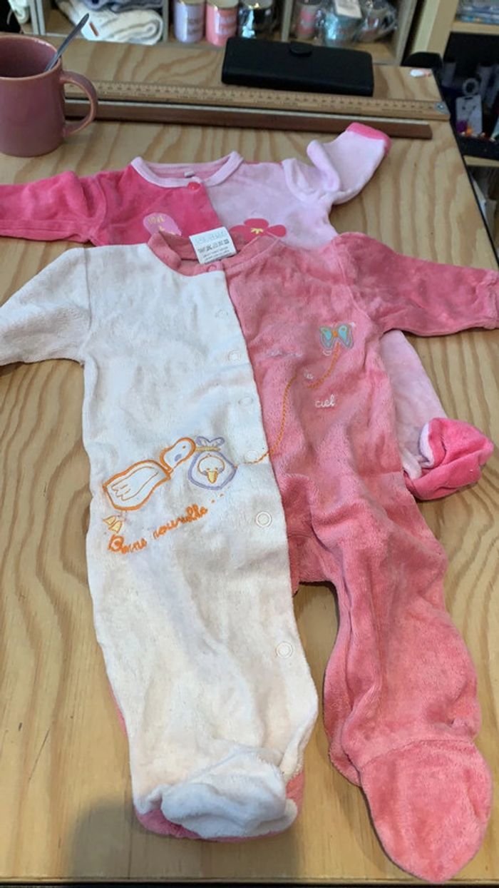 Pyjama 1 mois - photo numéro 5