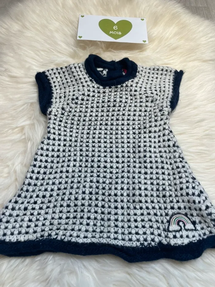 6 mois - robe bleu marine et blanche - photo numéro 2