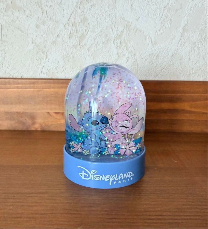 Boule à neige Lilo et Stitch Disneyland Paris - photo numéro 1