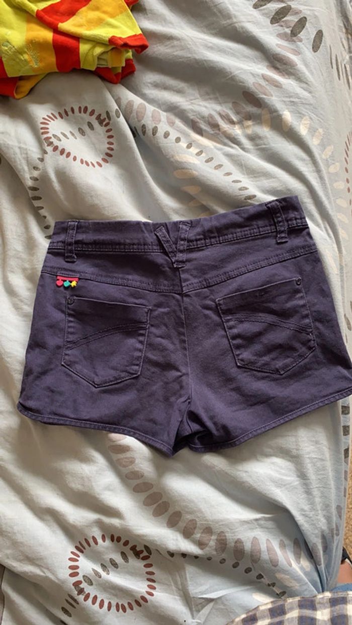 Short fille - photo numéro 2
