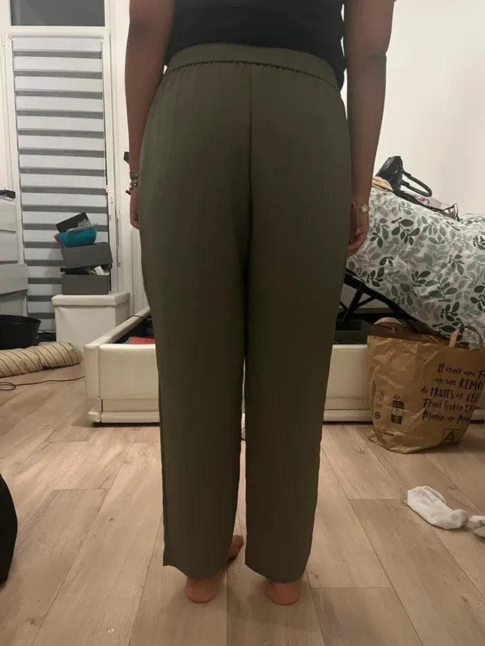 Pantalon Zara fluide kaki taille L neuf - photo numéro 3