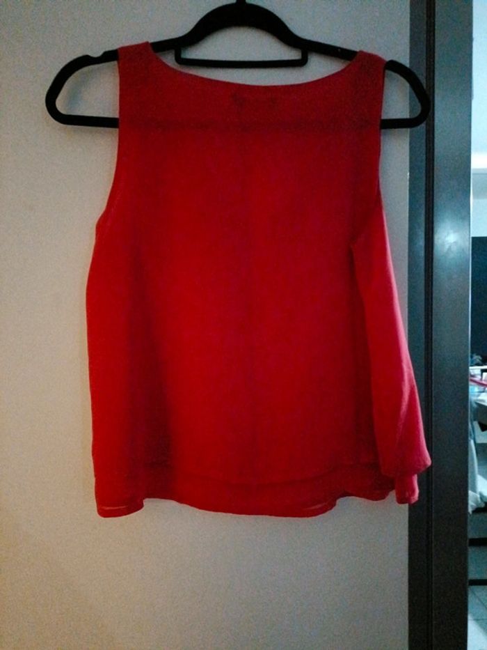 Top MIM rose rouge - Taille 36 - effet voilage col V - photo numéro 5