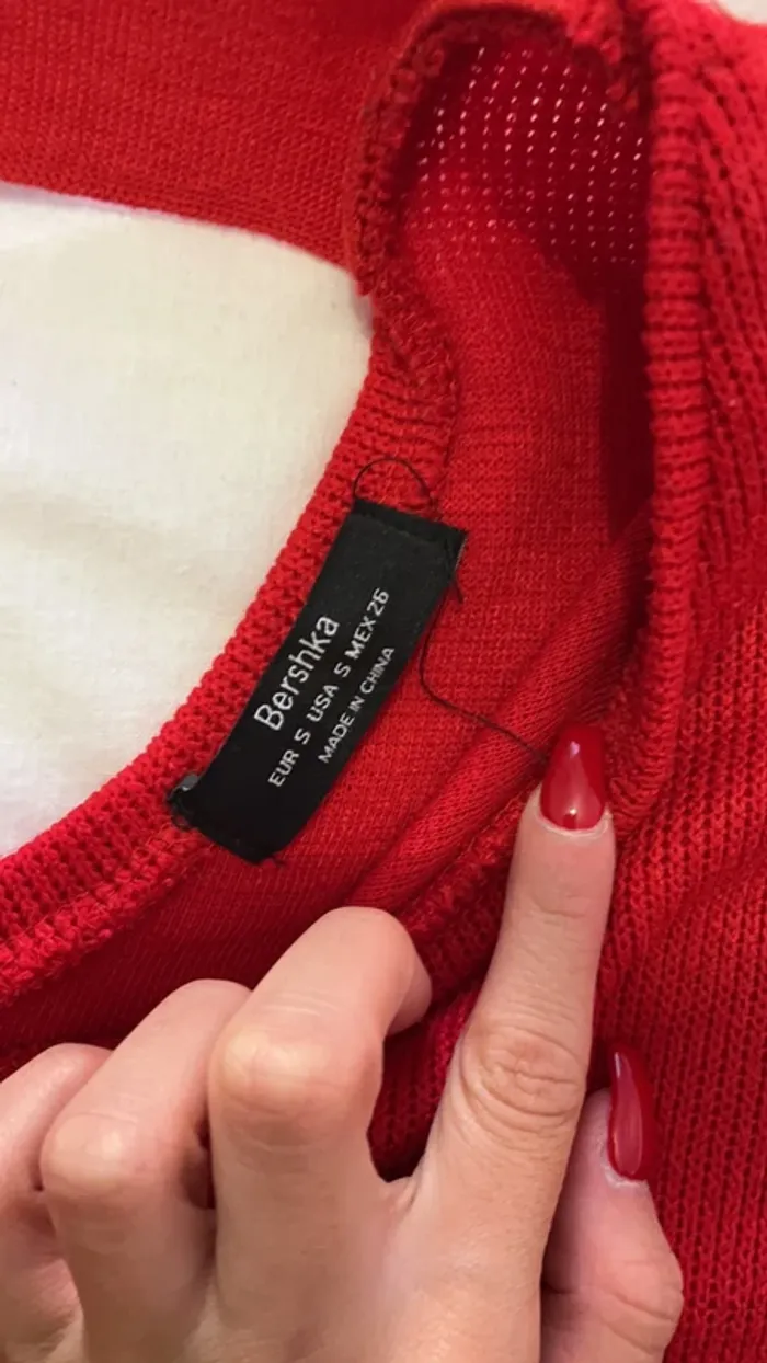 Pull rouge bershka - photo numéro 2