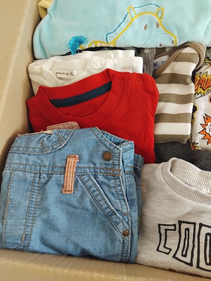 Gros carton vêtements garçon 3mois - photo numéro 3