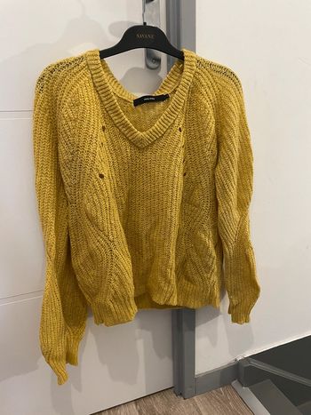 Pull moutarde taille M