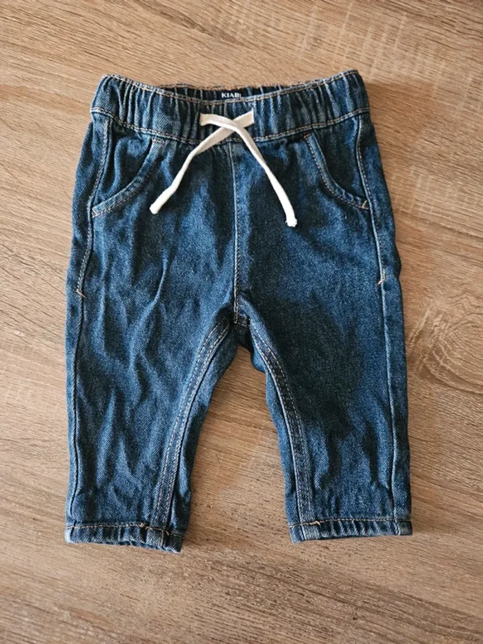 Jeans taille 6 mois 🌸