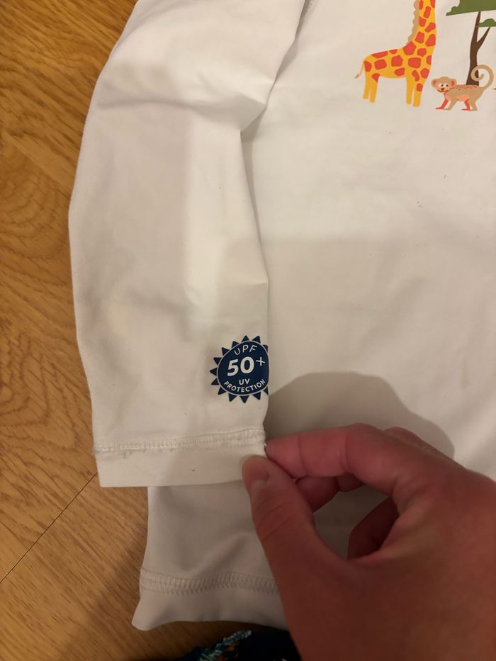Tenue de bain et maillot en 4 ans - photo numéro 2