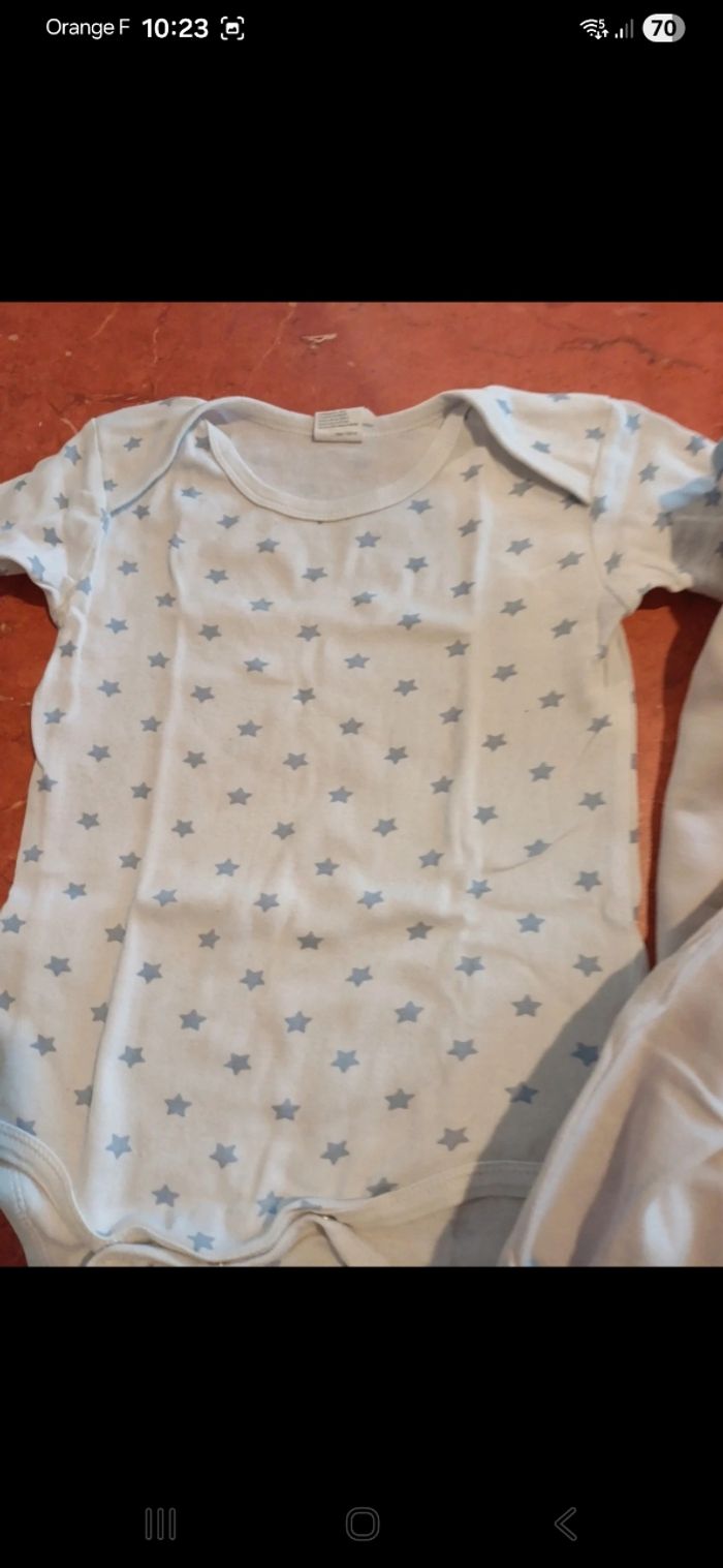 Lot de 2 bodies taille 36 mois - photo numéro 3