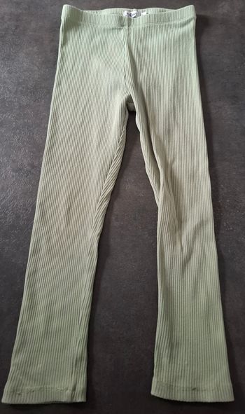 Legging côtelé vert sauge évasé