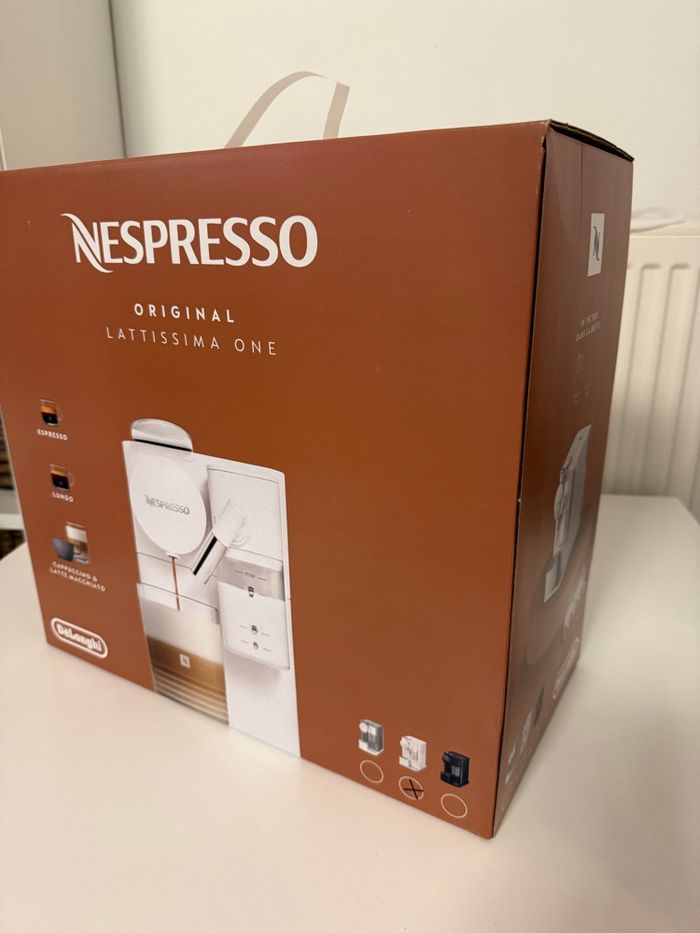 Nespresso Lattissima One Blanche – Neuve sous carton scellé