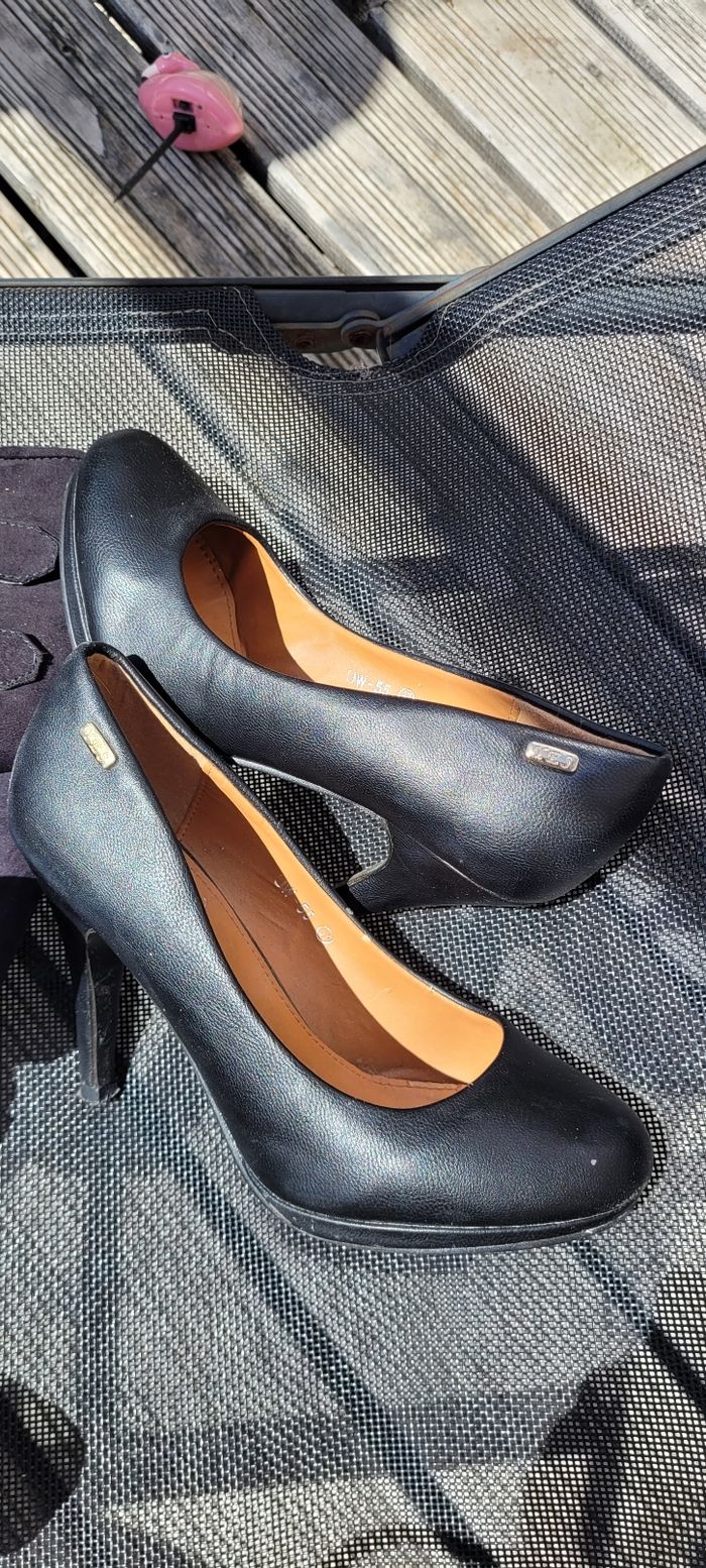 Lot chaussures - photo numéro 6
