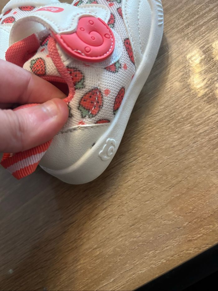Première chaussure de marché - photo numéro 4