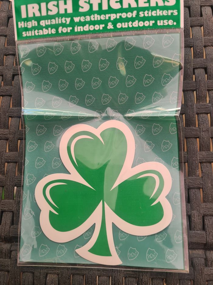 Lot 3 stickers. Hello kitty. Irish. Fleurs - photo numéro 3