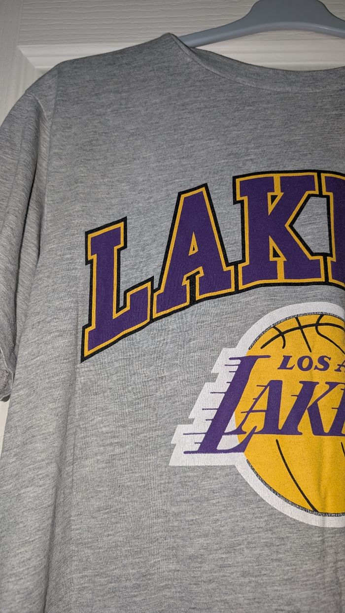 Chemise de nuit NBA taille 40 - photo numéro 2