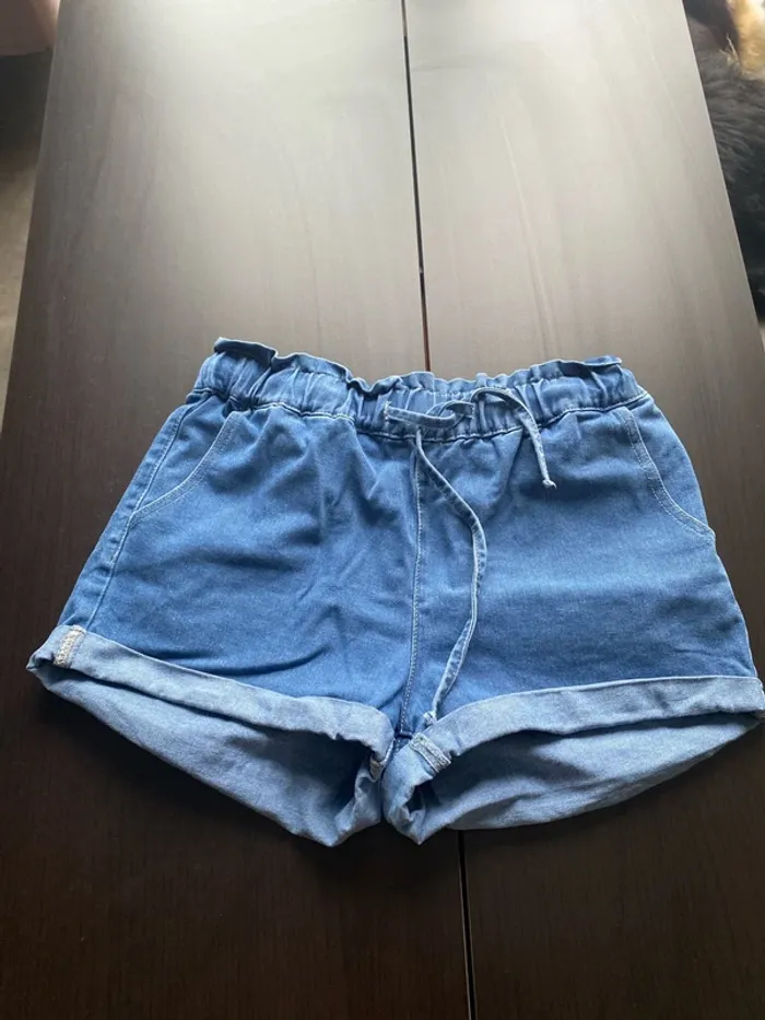 Short en jean T42 neuf