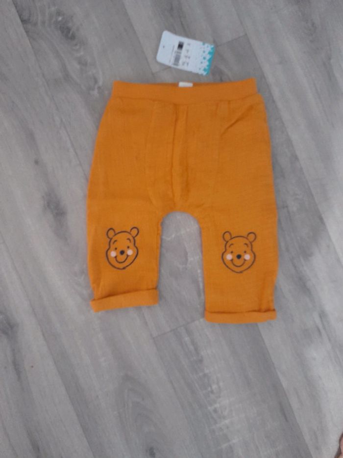 Pantalon gaz de coton neuf 12 mois