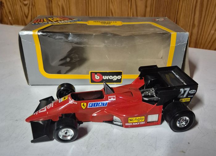 Bburago voiture miniature Ferrari 126 C4 rouge 1/24