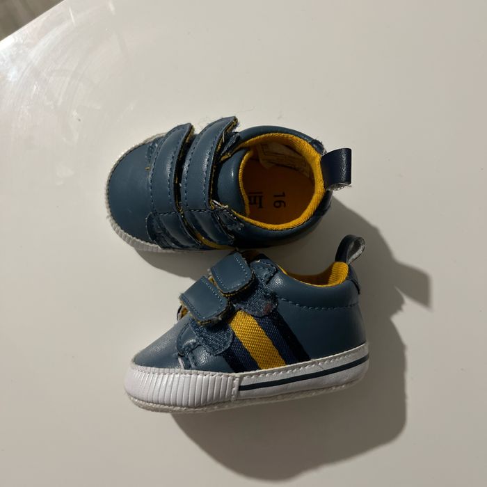 Basket taille 16