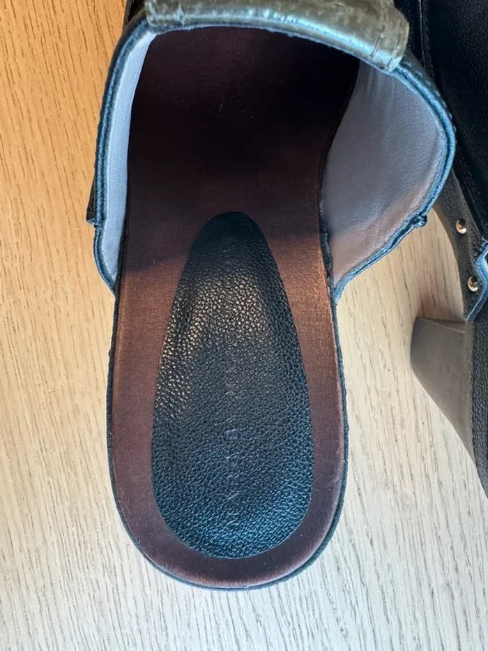 Sabots bois et cuir Marc by Marc Jacobs pat khaki goat black taille 37 - photo numéro 6