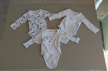 Lot 3 bodys Orchestra 6 mois ⚫⚪ Bodies 6 mois