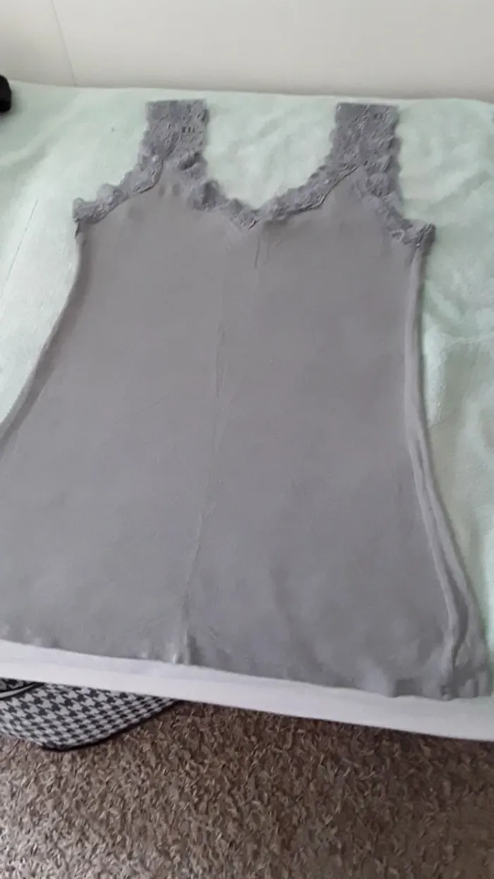 Top gris en coton