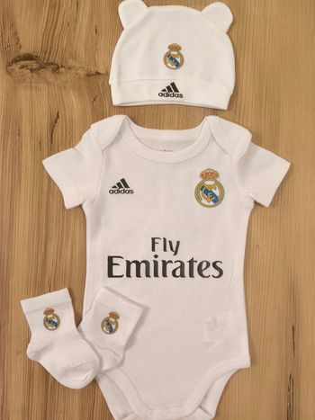 Ensemble bébé foot fcm Real Madrid cadeau de naissance