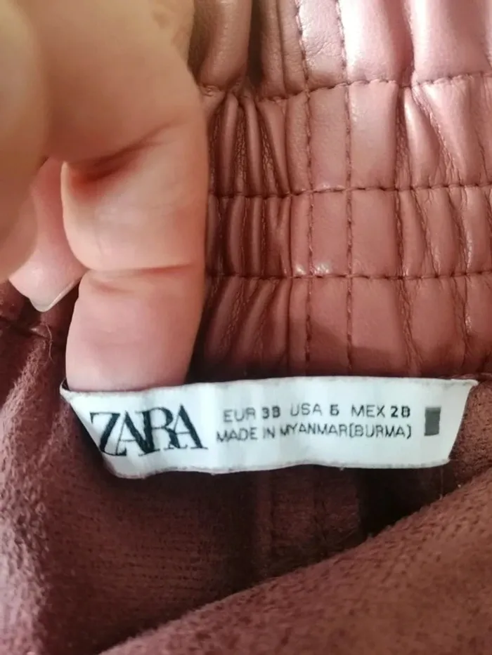 Short simili cuir Zara 38 - photo numéro 3