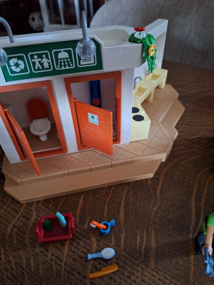 Playmobil 5432 + voiture 5436 + voiturette Offerte - photo numéro 5