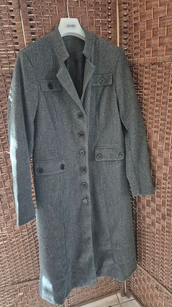 Joli manteau gris taille XL