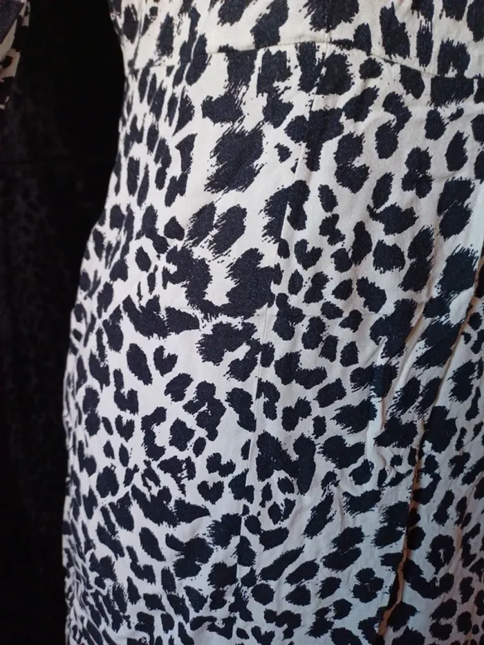 Magnifique robe leopard taille 38 b.young - photo numéro 3