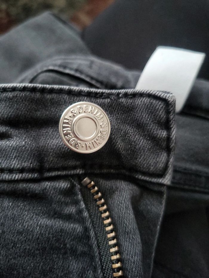 Jean troué - photo numéro 4