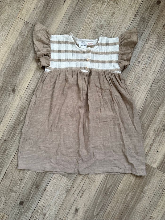Robe d’été beige 4/5 ans Zara fille