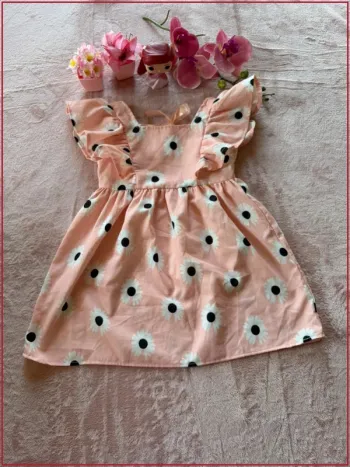 Robe d'été Chicaprie rose marguerites 4 ans - Très bon état