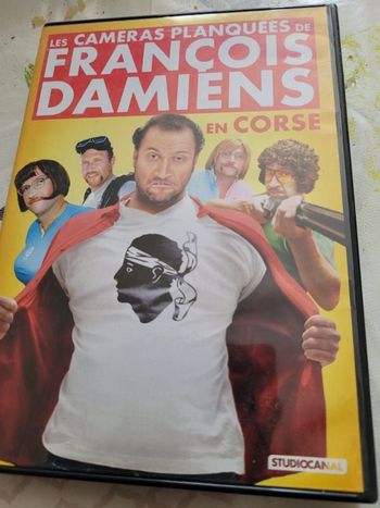 Les caméras planquées de François D'Amiens en Corse.