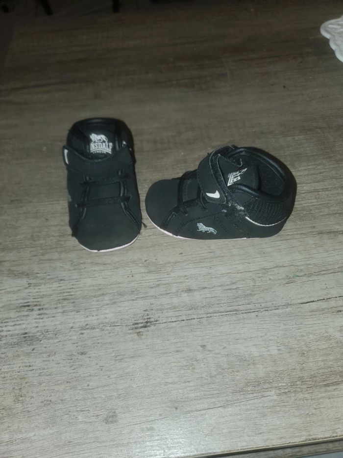 Chaussure lonsdale taille 18