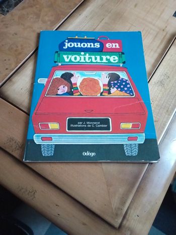 Ancien livre "jouons en voiture"