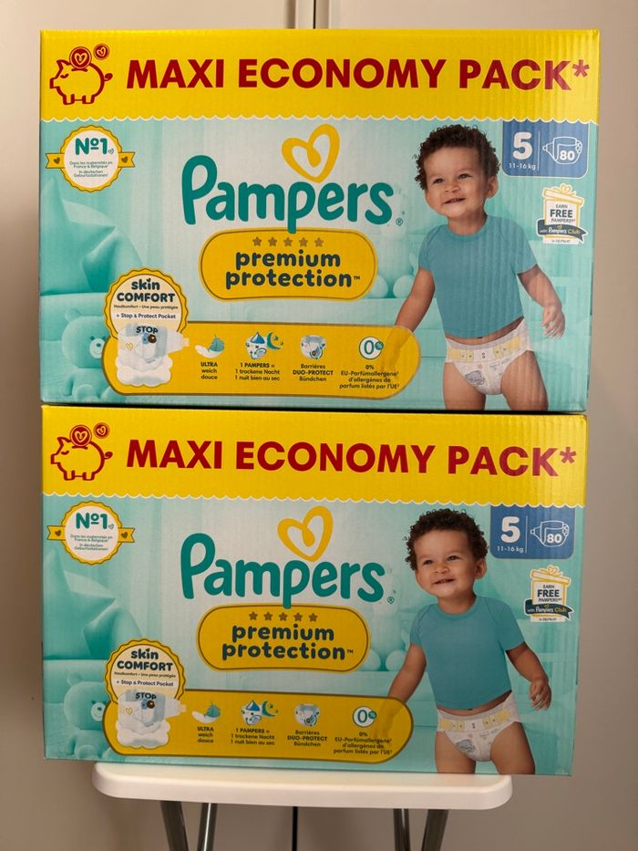 160 couches Pampers premuim protection taille 5