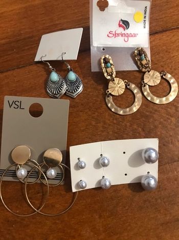 Lots de 6 boucles d’oreilles neuf