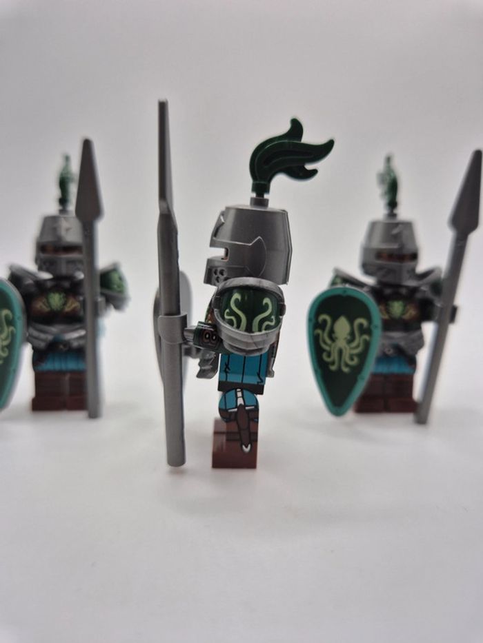 Figurines type lego 4 soldats chevaliers Pieuvre - photo numéro 3