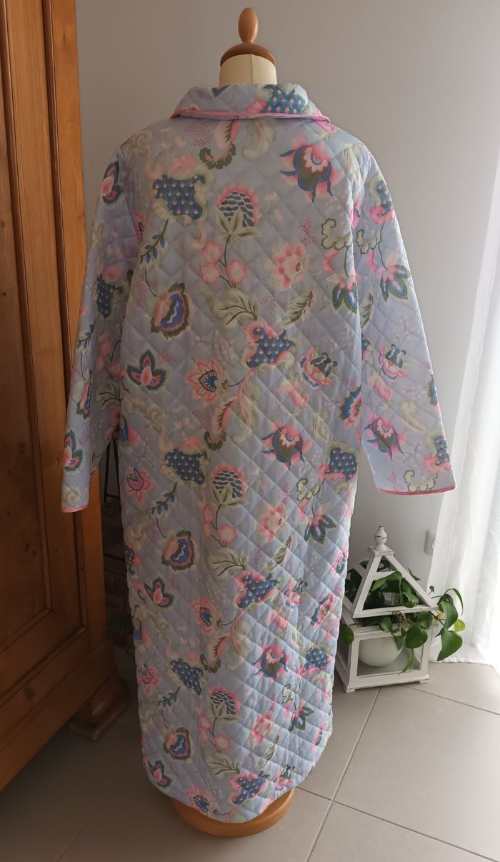 Ancienne robe de chambre matelassée