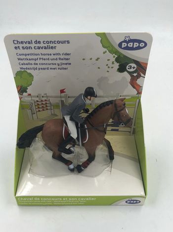 Figurine cheval de concours et son cavalier Papo neuf