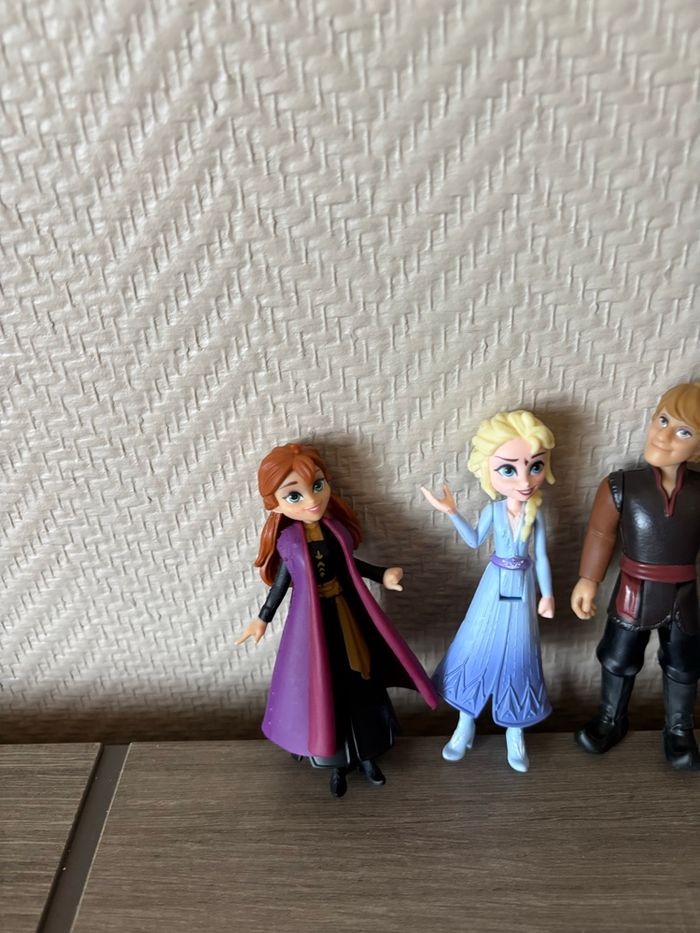 Figurines la reine des neiges - photo numéro 3